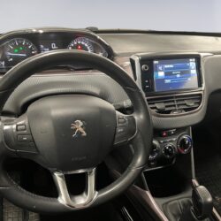 auto-Peugeot-2008-BTH433-202402211019-10