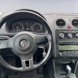 auto-Volkswagen-Caddy-IJP444-202405271718-14