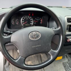 auto-Toyota-Hiace-IJB566-202409121750-15