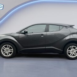 auto-Toyota-C-HR-FOU121-202410020909-1