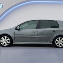 auto-Volkswagen-Golf-FIP667-202501151358-1