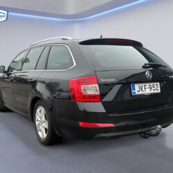 auto-Skoda-Octavia-JKF952-202502101349-2