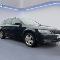 auto-Skoda-Octavia-JKF952-202502101349-6