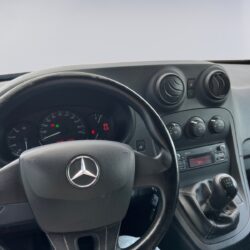 auto-Mercedes-Benz-Citan-TZB251-202504281516-10