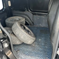 auto-Mercedes-Benz-Citan-TZB251-202504281516-13