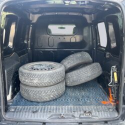 auto-Mercedes-Benz-Citan-TZB251-202504281516-14
