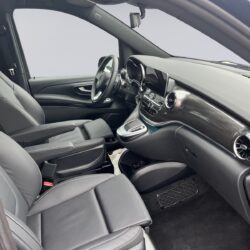 auto-Mercedes-Benz-EQV-382173-202504301143-12