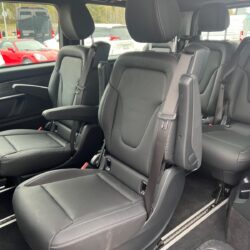 auto-Mercedes-Benz-EQV-382173-202504301143-15