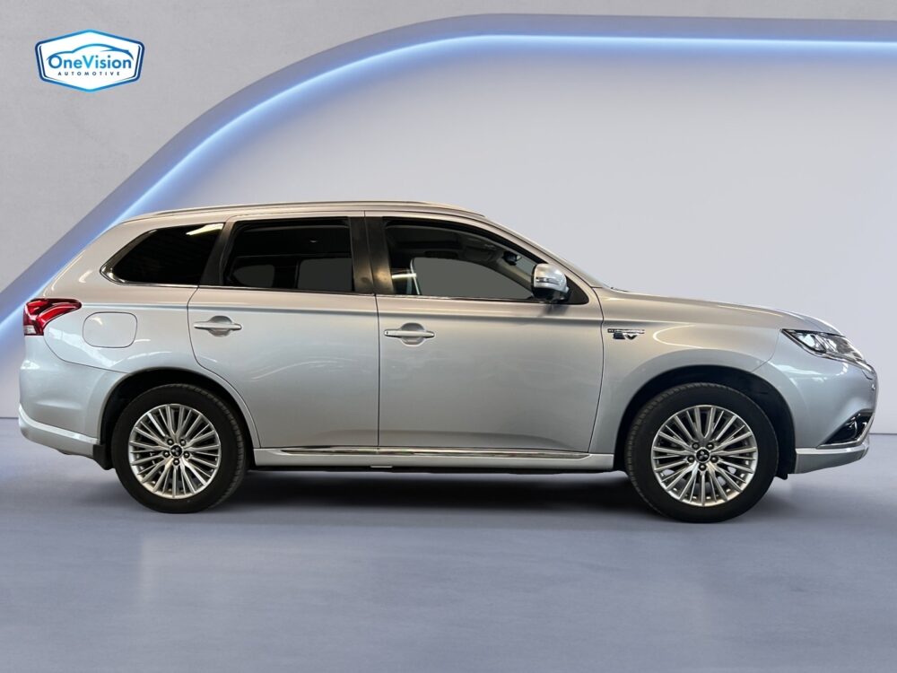 auto-Mitsubishi-Outlander-PHEV-ZNC852-202504171535-5 auto-Mitsubishi-Outlander-PHEV-ZNC852-202504171535-5