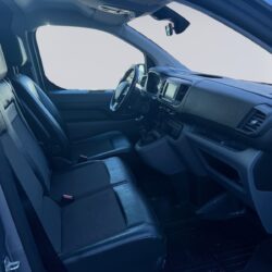 auto-Toyota-Proace-FOO724-202504111540-15