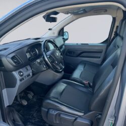 auto-Toyota-Proace-FOO724-202504111540-9