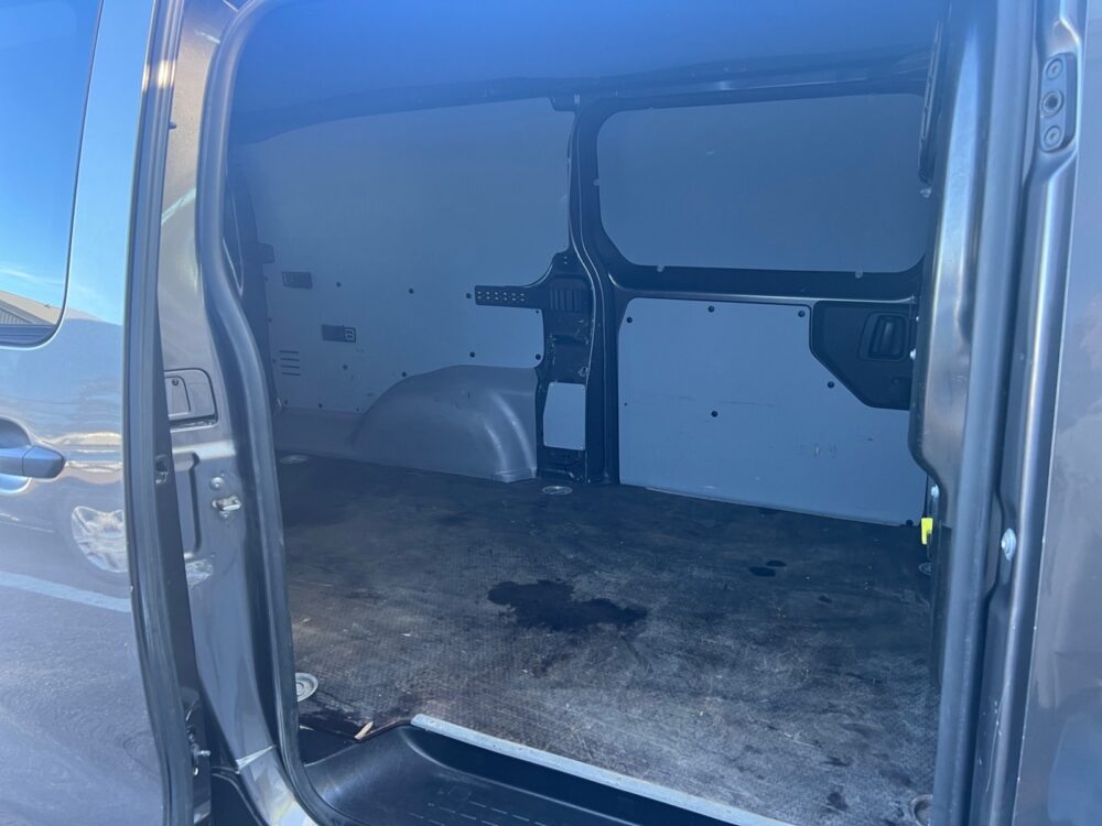 auto-Toyota-Proace-VZG301-202504031338-12 auto-Toyota-Proace-VZG301-202504031338-12