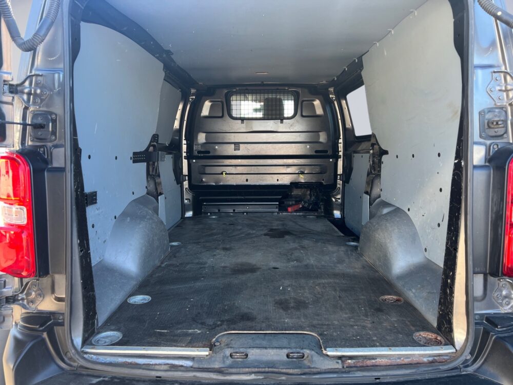 auto-Toyota-Proace-VZG301-202504031338-14 auto-Toyota-Proace-VZG301-202504031338-14