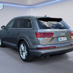 auto-Audi-Q7-SML272-202505211403-2