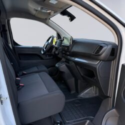 auto-Citroen-Jumpy-YYA310-202505261603-12