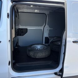 auto-Citroen-Jumpy-YYA310-202505261603-13
