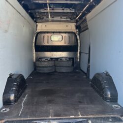 auto-Ford-Transit-NIV525-202505122024-10