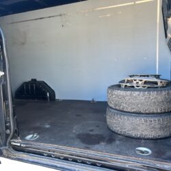 auto-Ford-Transit-NIV525-202505130946-15