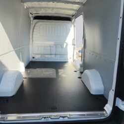 auto-Maxus-Deliver-9-ZPN452-202505261129-14