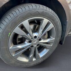 auto-Mercedes-Benz-V-XRN729-202505221529-17