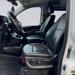 auto-Mercedes-Benz-Vito-RVX665-202505191306-13