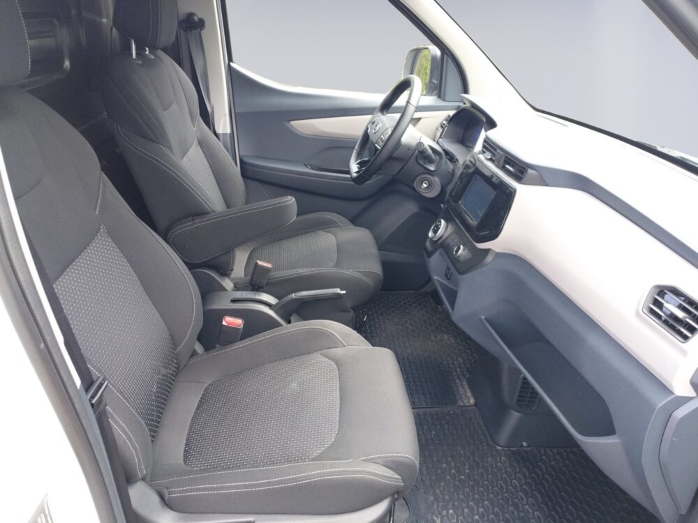 auto-Maxus-e-Deliver-3-JMX168-202506031519-9 auto-Maxus-e-Deliver-3-JMX168-202506031519-9