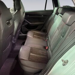 auto-Skoda-Octavia-EUH132-202506251131-13