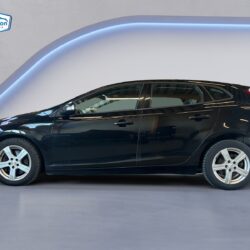 auto-Volvo-V40-KTZ773-202506231647-1