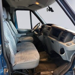 auto-Ford-Transit-BBY384-202507041559-12