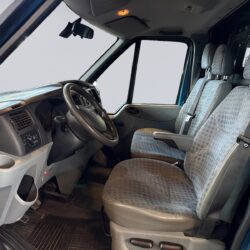 auto-Ford-Transit-BBY384-202507041559-8