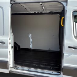 auto-Ford-Transit-IRH755-202507081315-13