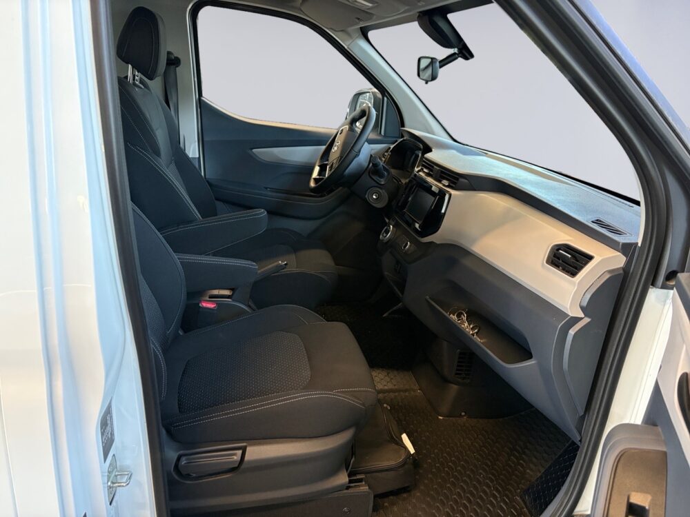 auto-Maxus-e-Deliver-3-MAX30-202507101450-11 auto-Maxus-e-Deliver-3-MAX30-202507101450-11