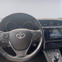 auto-Toyota-Auris-VZM377-202507211325-10