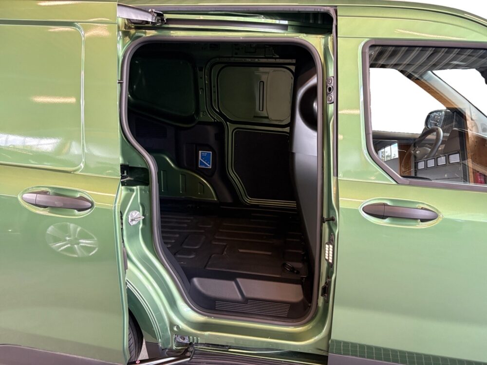 auto-Ford-Transit-Courier-EVE891-202508291329-13 auto-Ford-Transit-Courier-EVE891-202508291329-13