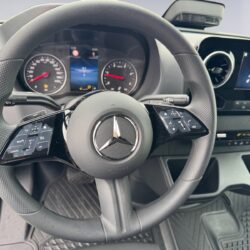 auto-Mercedes-Benz-Sprinter-P835181-202508291640-14
