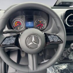 auto-Mercedes-Benz-Sprinter-P844753-202508291645-14