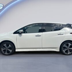 auto-Nissan-Leaf-CPL132-202508280923-1