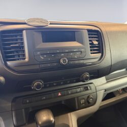 auto-Toyota-Proace-COC720-202508201632-10