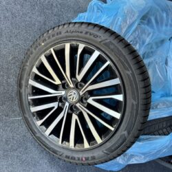 auto-Volkswagen-Multivan-085174-202508021716-19