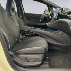 auto-BYD-Dolphin-YXT582-202509021523-12