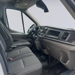 auto-Ford-Transit-CRN294-202509301535-12