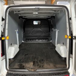 auto-Ford-Transit-Custom-JIZ160-202509011412-14