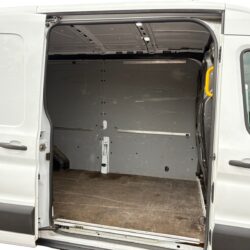 auto-Ford-Transit-ETN136-202509301457-13