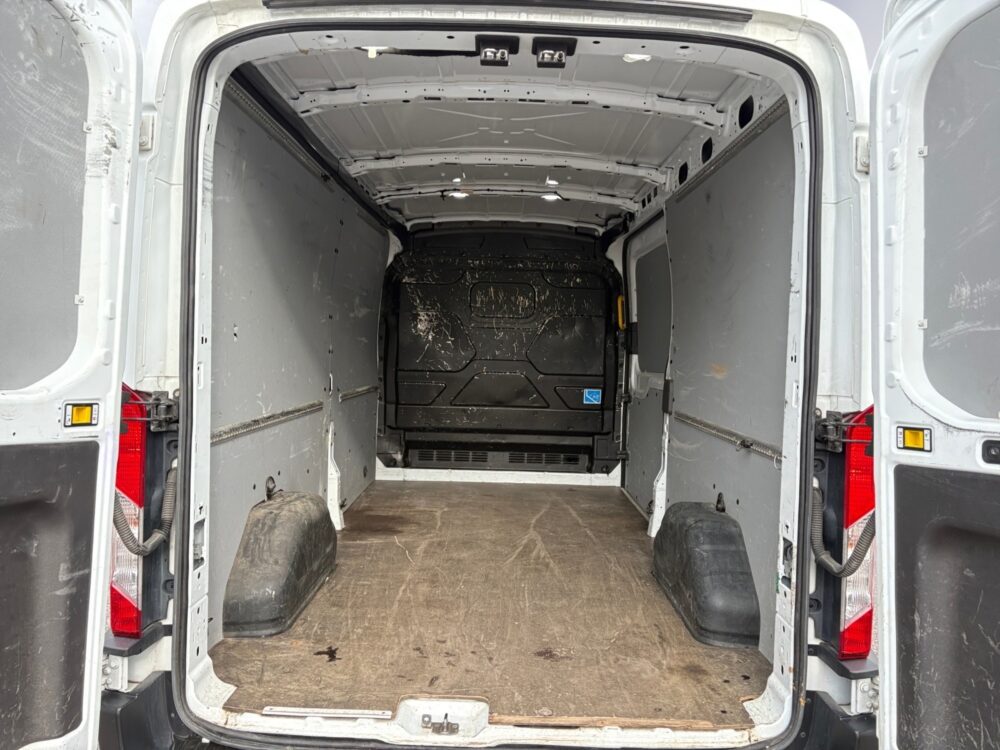 auto-Ford-Transit-ETN136-202509301457-14 auto-Ford-Transit-ETN136-202509301457-14