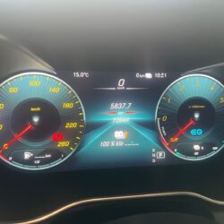 auto-Mercedes-Benz-C-KVR248-202509121101-11