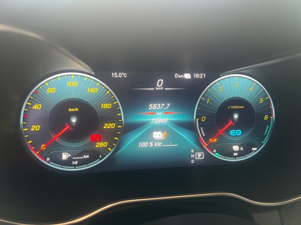 auto-Mercedes-Benz-C-KVR248-202509151450-11 auto-Mercedes-Benz-C-KVR248-202509151450-11