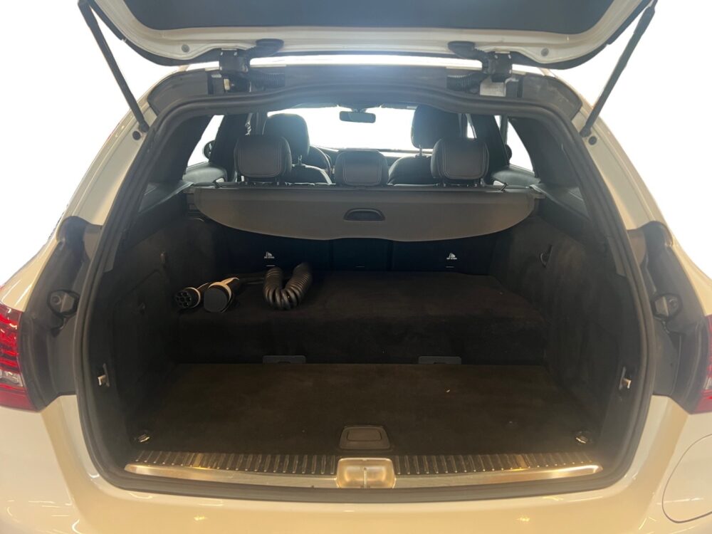 auto-Mercedes-Benz-C-KVR248-202509151450-15 auto-Mercedes-Benz-C-KVR248-202509151450-15