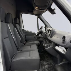 auto-Mercedes-Benz-Sprinter-YXO772-202509261636-12