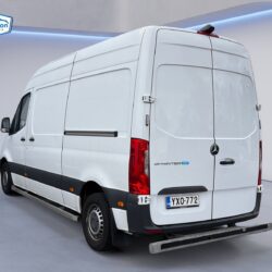 auto-Mercedes-Benz-Sprinter-YXO772-202509261636-2