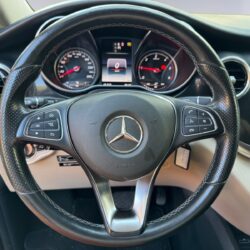 auto-Mercedes-Benz-V-XRN729-202509091838-16